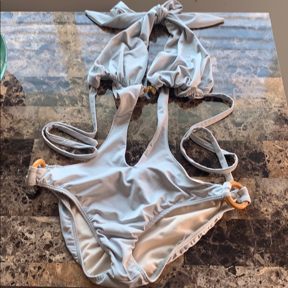 Sexy cutout one piece swimsuit